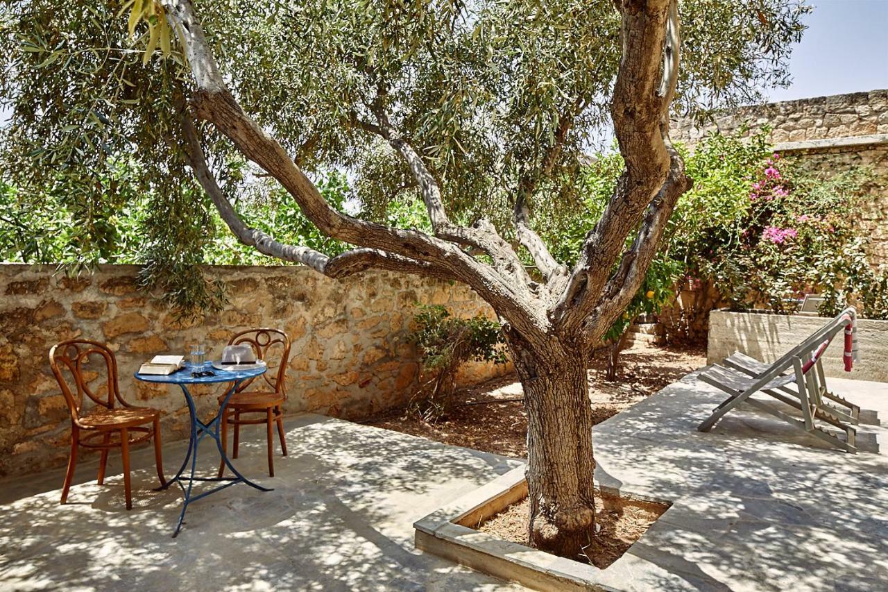 Nikolaou Art Residence Aegina Exteriör bild