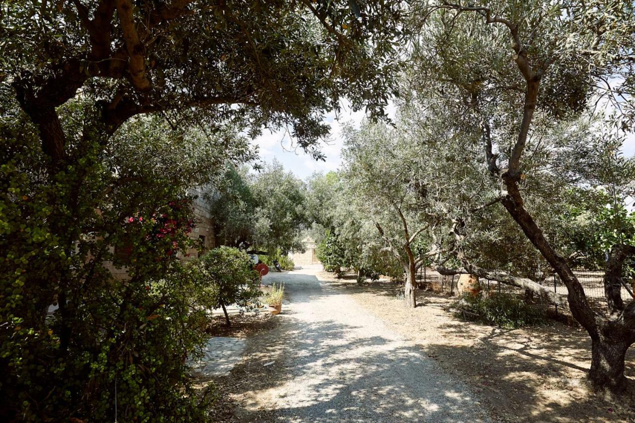 Nikolaou Art Residence Aegina Exteriör bild